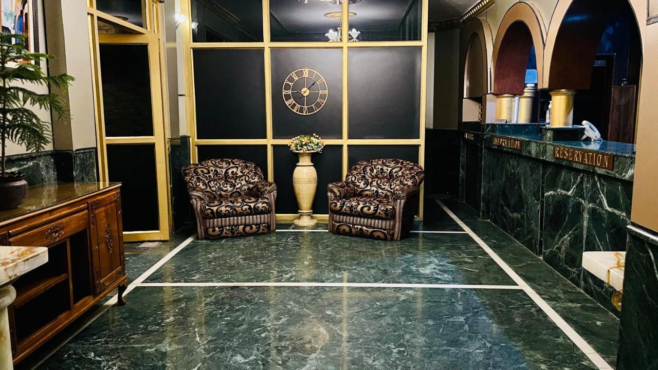 Hotel International Srinagar Ngoại thất bức ảnh