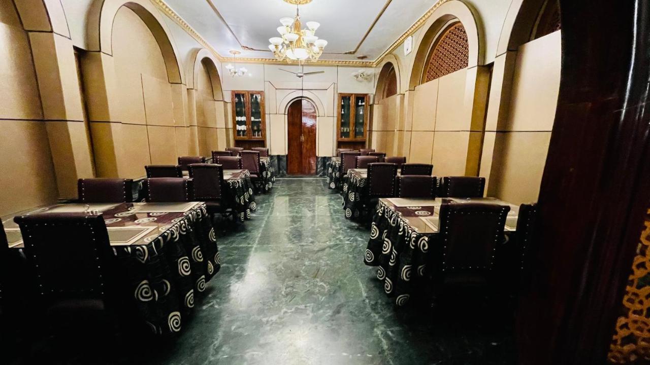 Hotel International Srinagar Ngoại thất bức ảnh