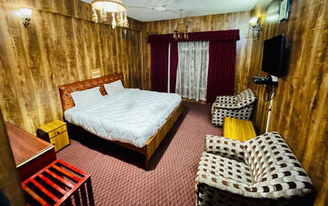 Hotel International Srinagar Ngoại thất bức ảnh