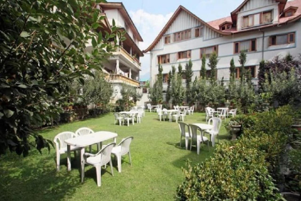 Hotel International Srinagar Ngoại thất bức ảnh