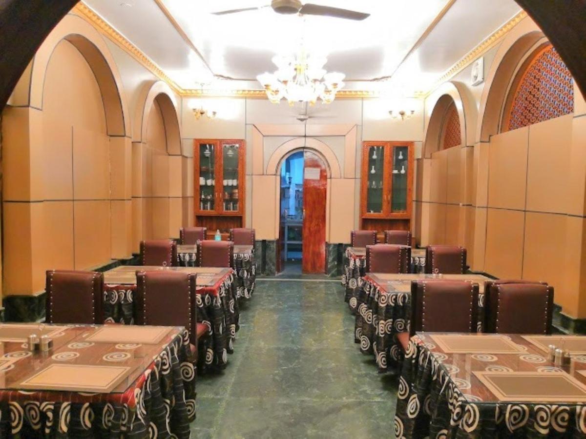 Hotel International Srinagar Ngoại thất bức ảnh